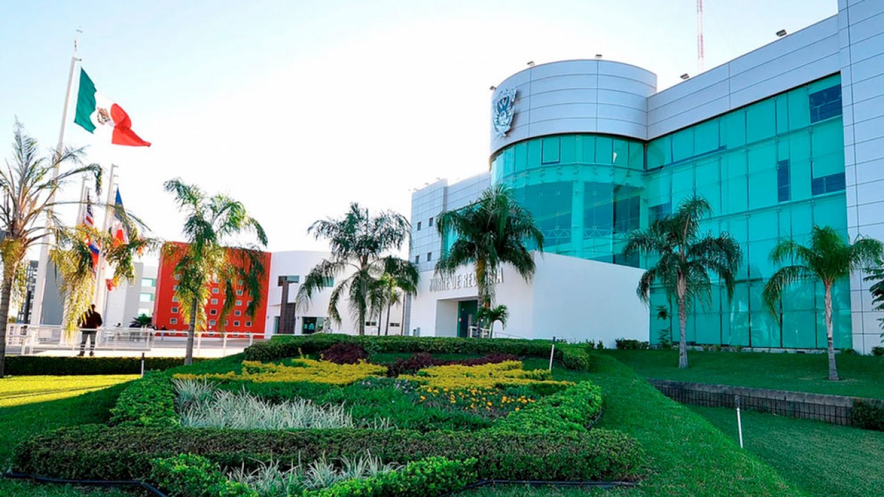 grande_483254001754075956